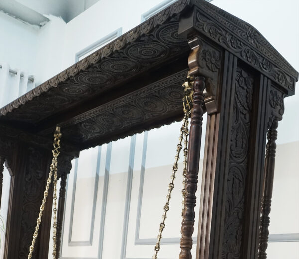 Wooden Jhula. Luxury Furniture.