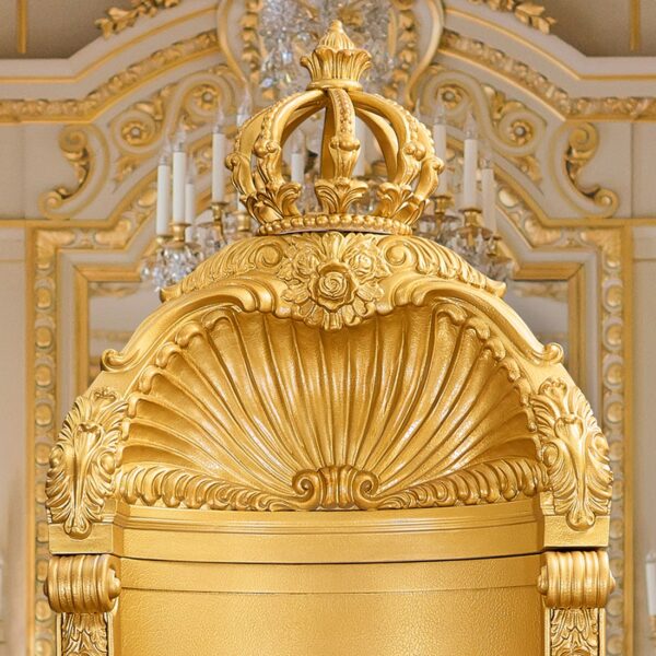 Wooden Crown chair. Luxury Furniture