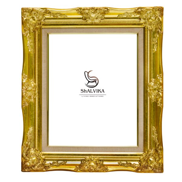 Classic Handcarved Royal Frame in Wood