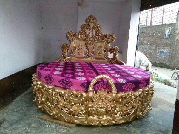 Wooden Royal Heavy Carved Round Bed - Image 2