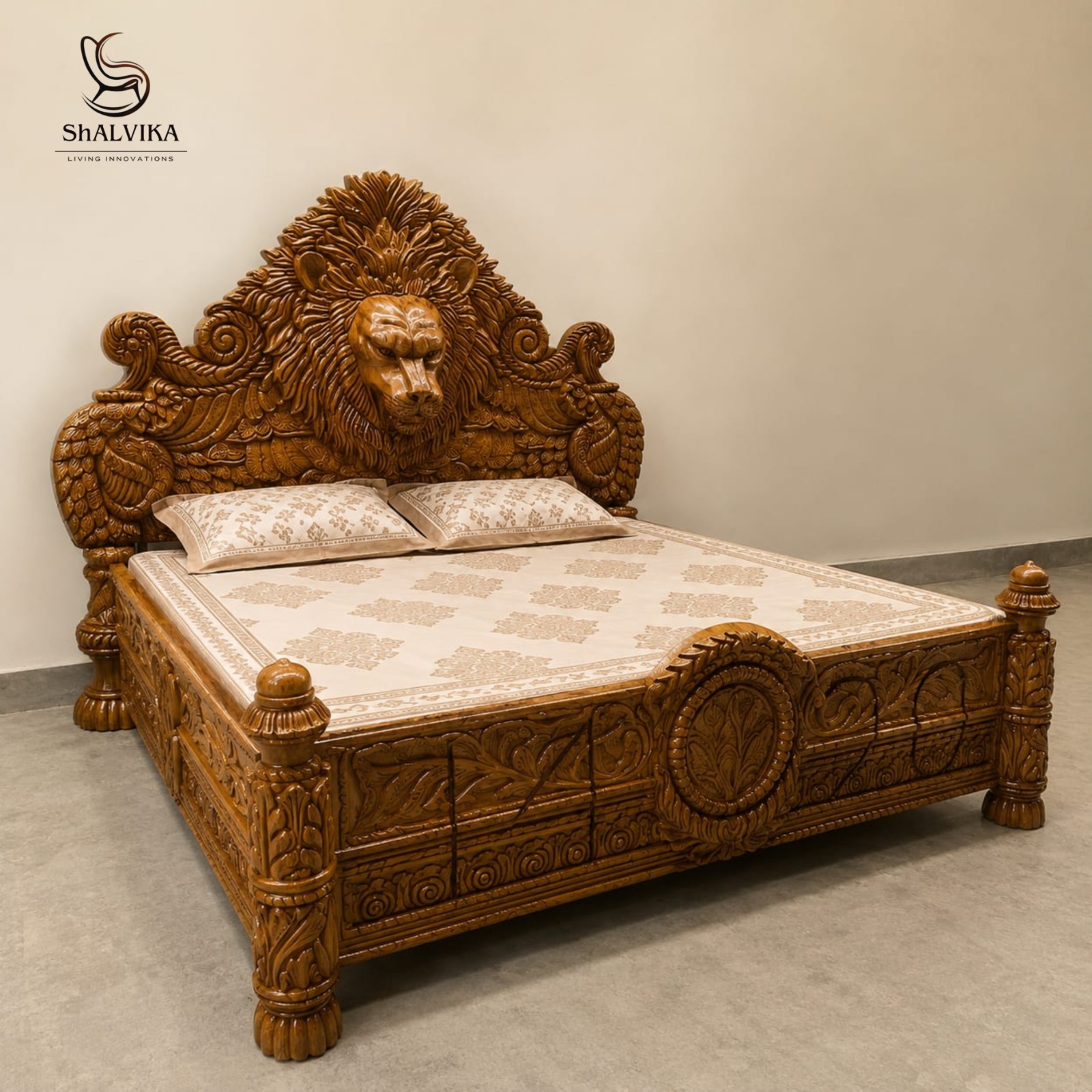 King Size Lion Bed Design in Solid Sagwan Wood Royal Maharaja Bed