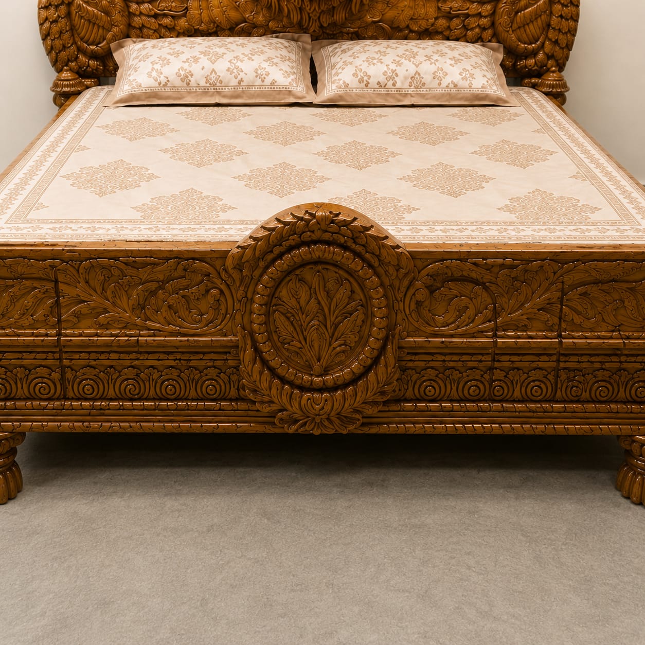Solid Wood Lion Bed Front Design King Size